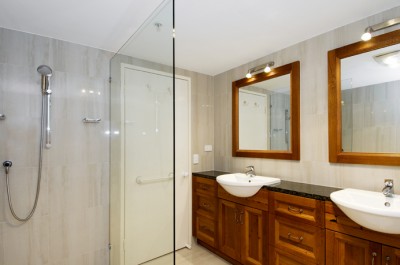 Bathroom, Ensuite, Powder Room, Washroom Renovations & Design.